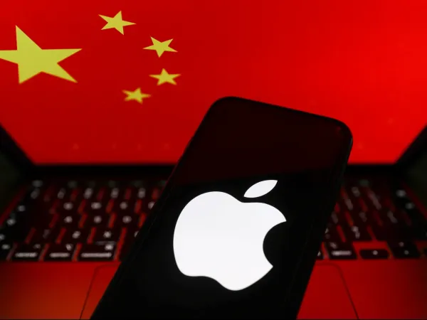 ผลพวงที่น่าตกใจ: Apple สูญเสียเงิน 200 พันล้านดอลลาร์ในสองวันหลังจากรายงานการแบน iPhone ในประเทศจีน